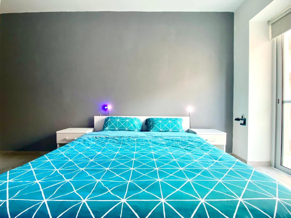 Central- Private En-Suite With Balcony In Shared Residence Pietà المظهر الخارجي الصورة